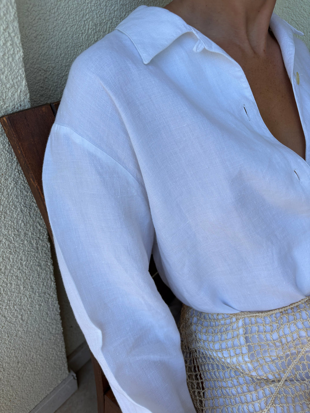 Oversized linen shirt with pocket