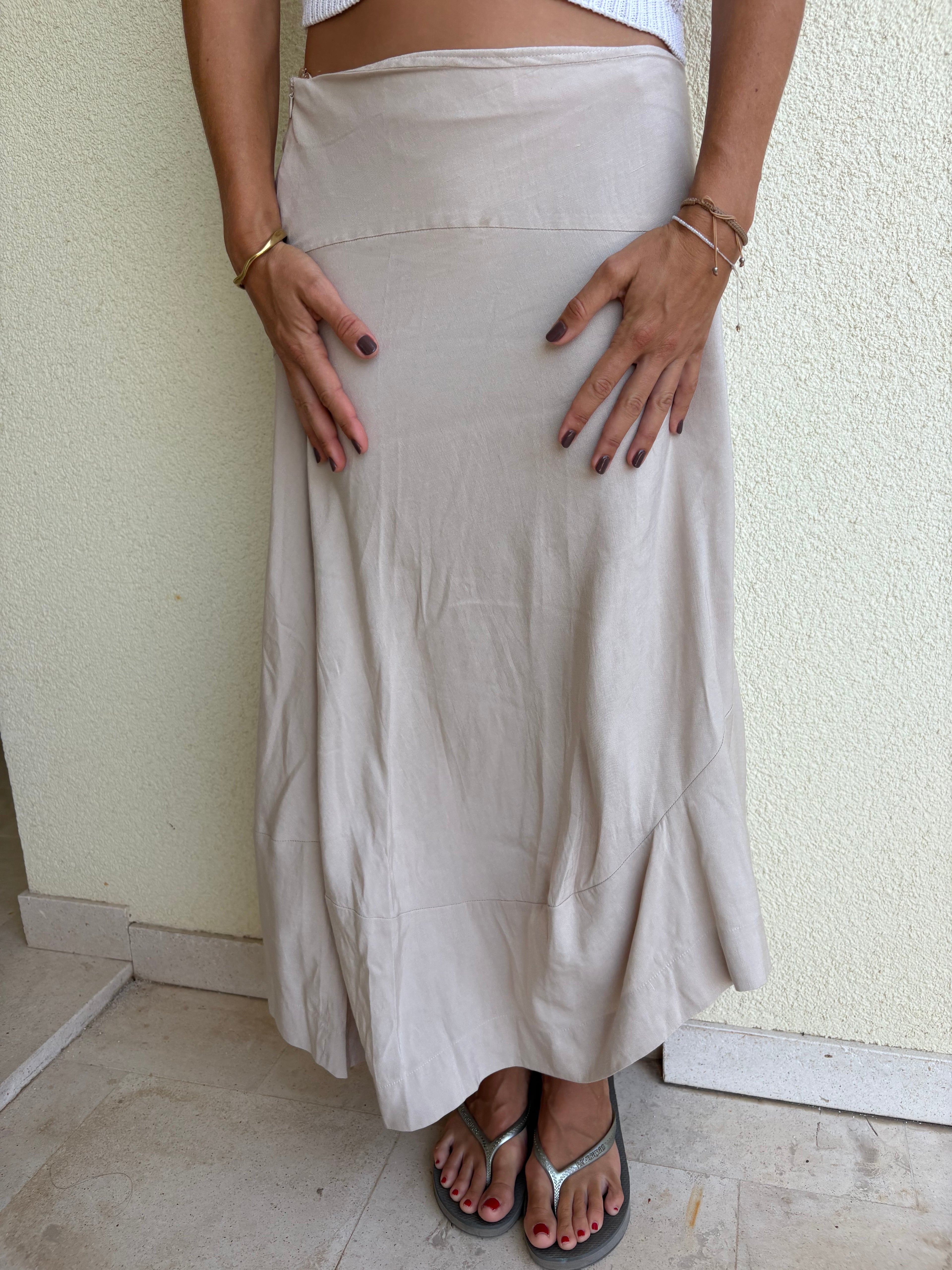 Linen blend long assymetric skirt