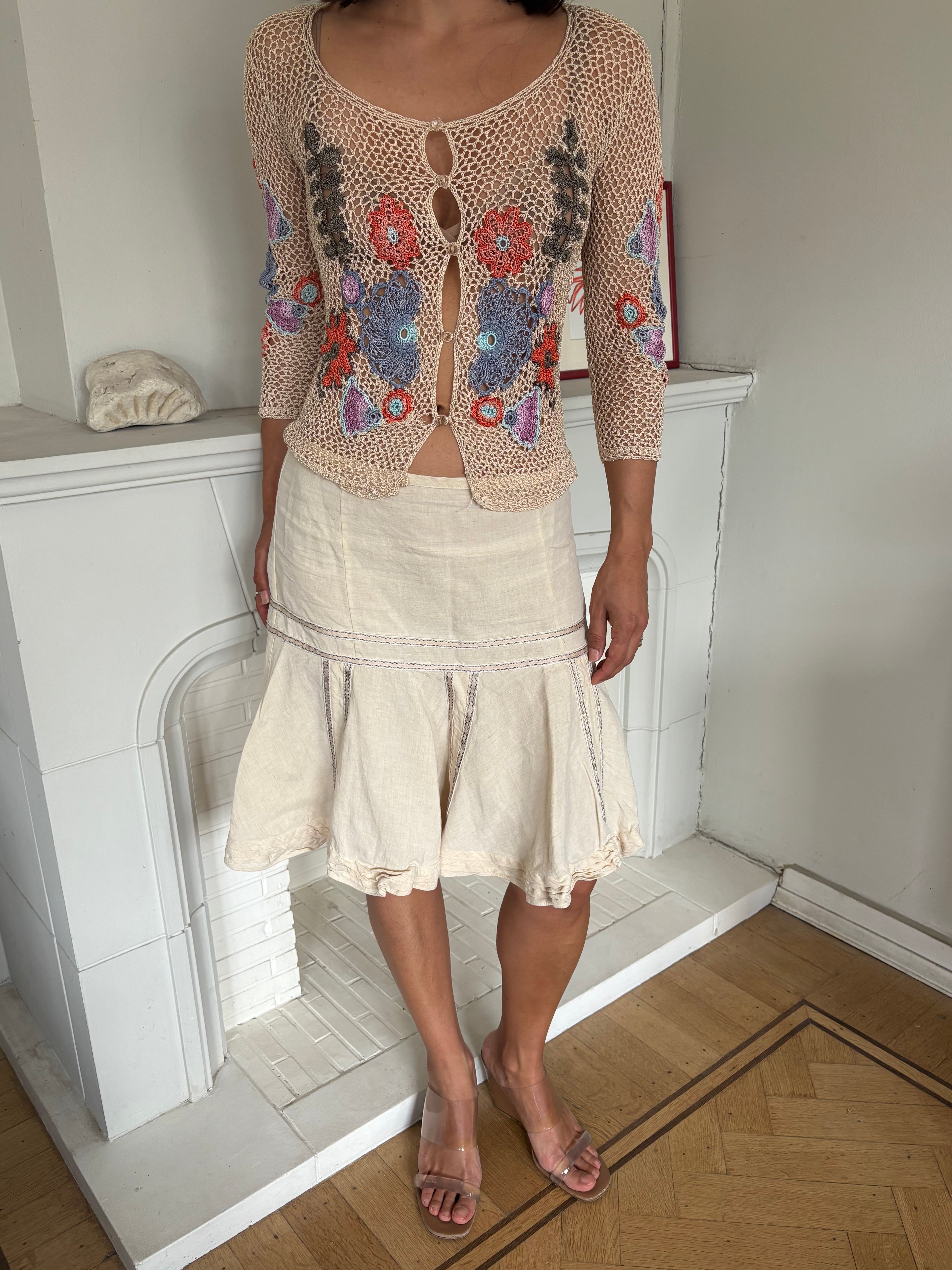 Crochet top with flowers