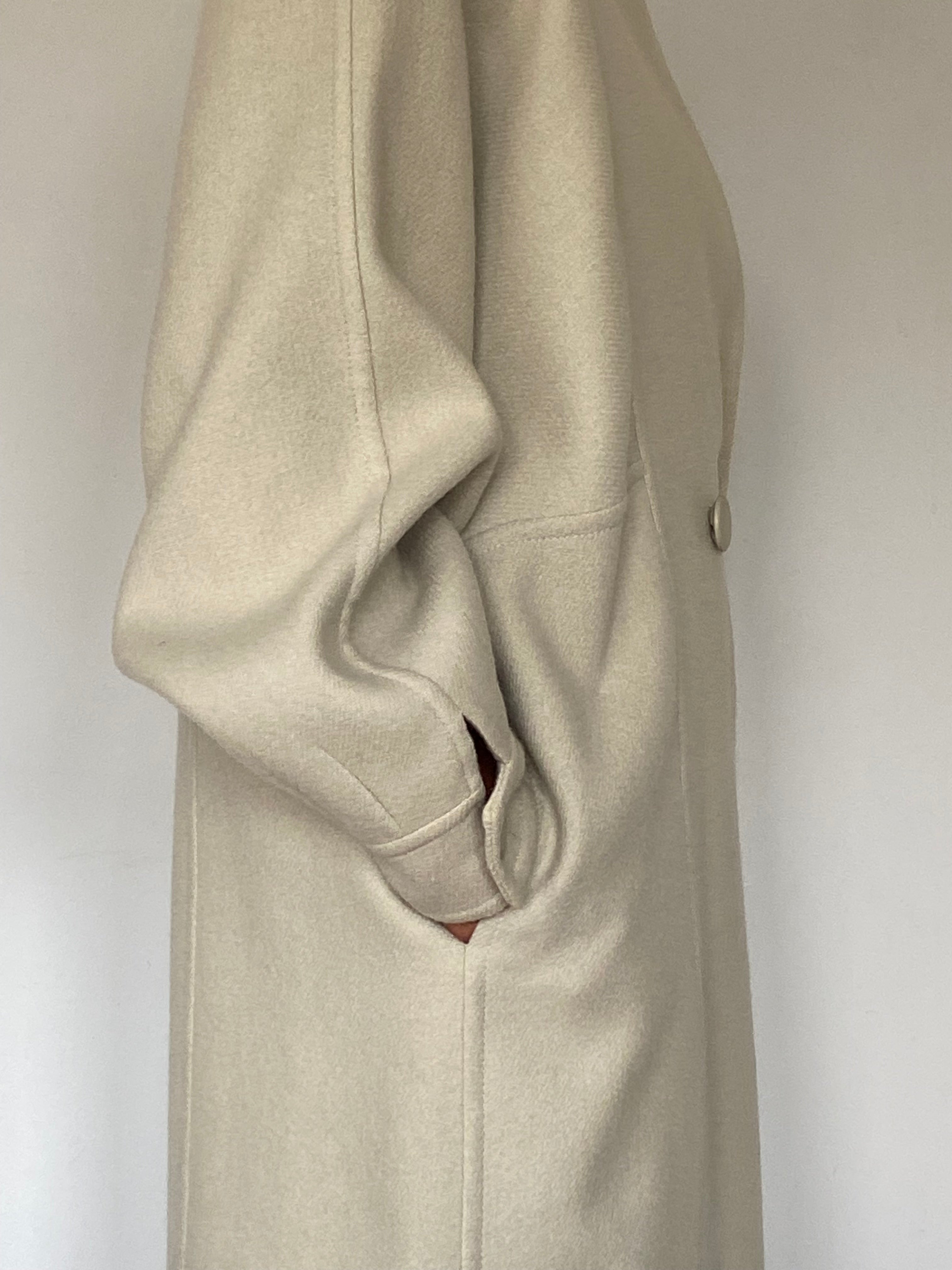 Balloon sleeve wool coat