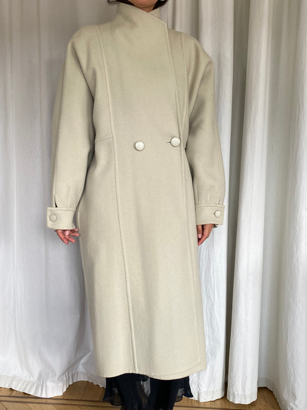Balloon sleeve wool coat