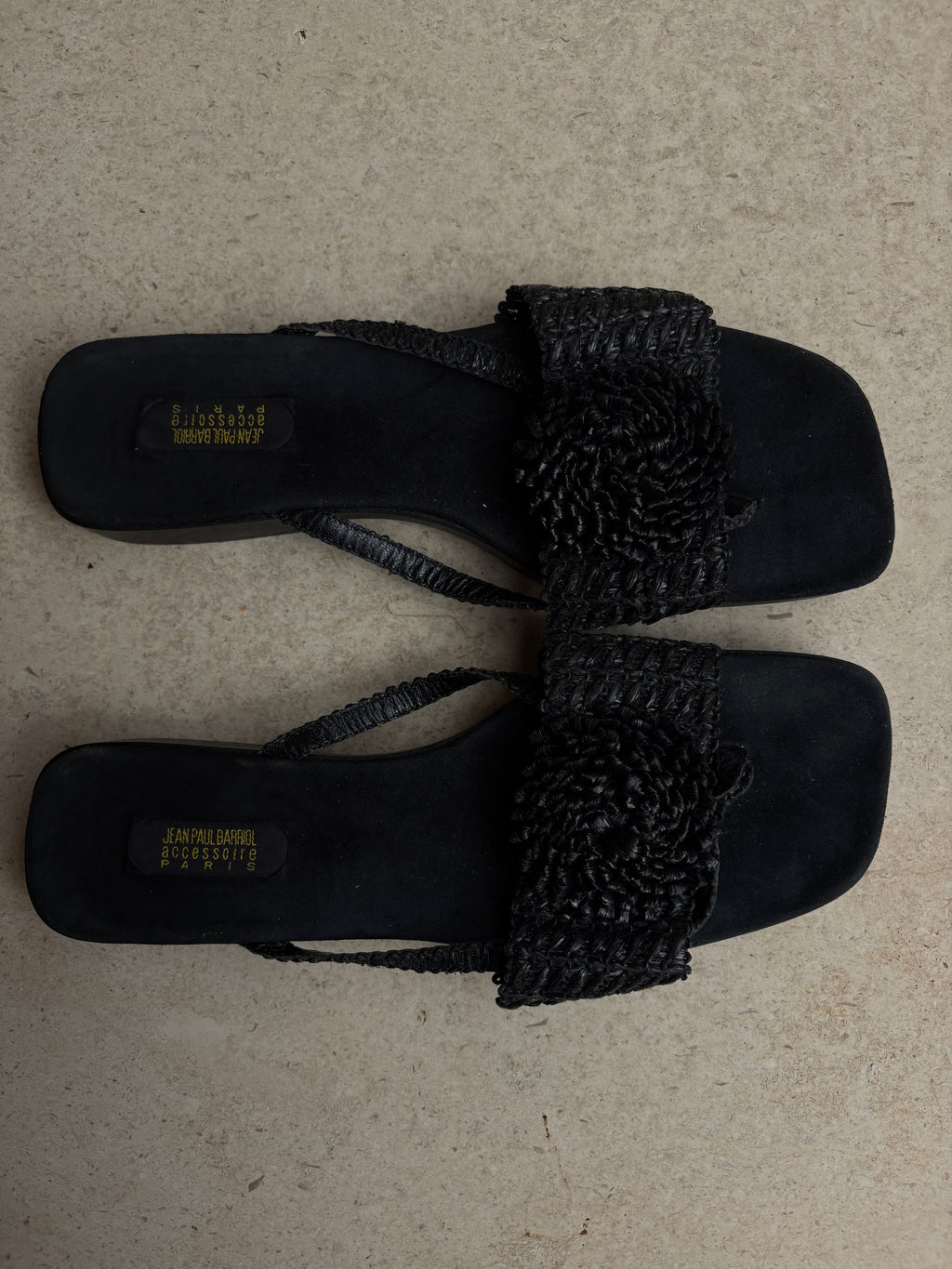 Raffia black clogs