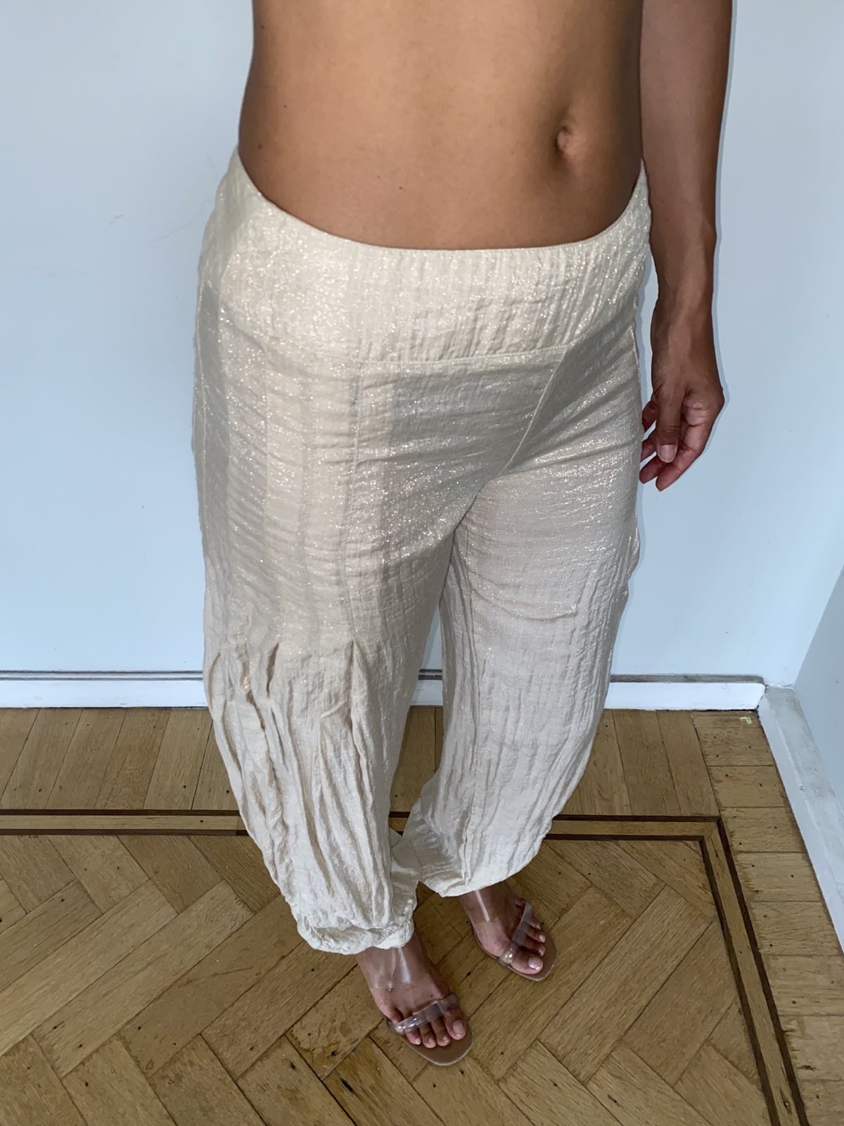 Balloon beige trousers