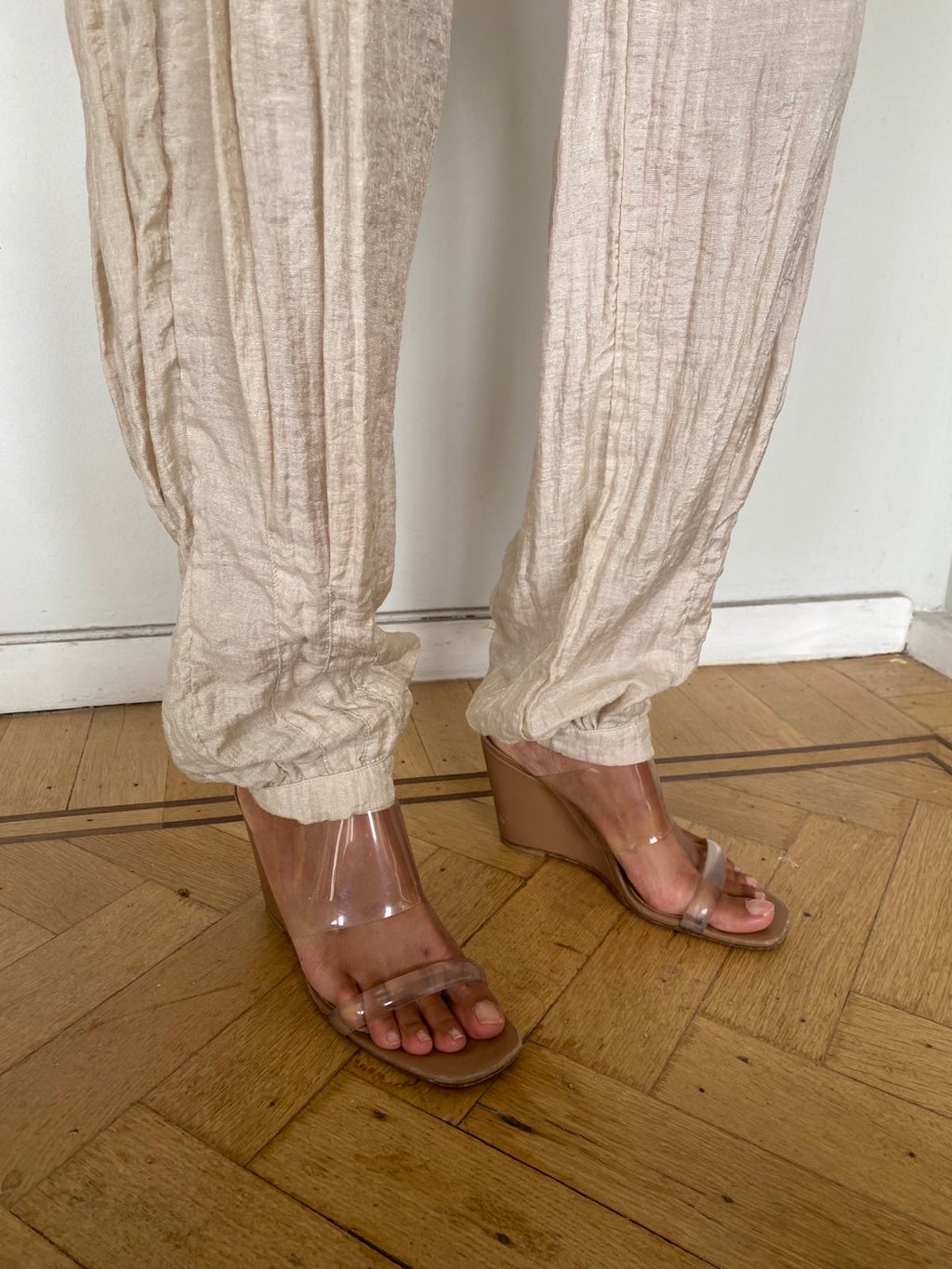 Balloon beige trousers
