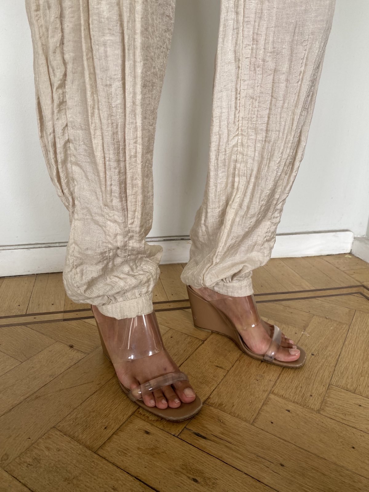 Balloon beige trousers