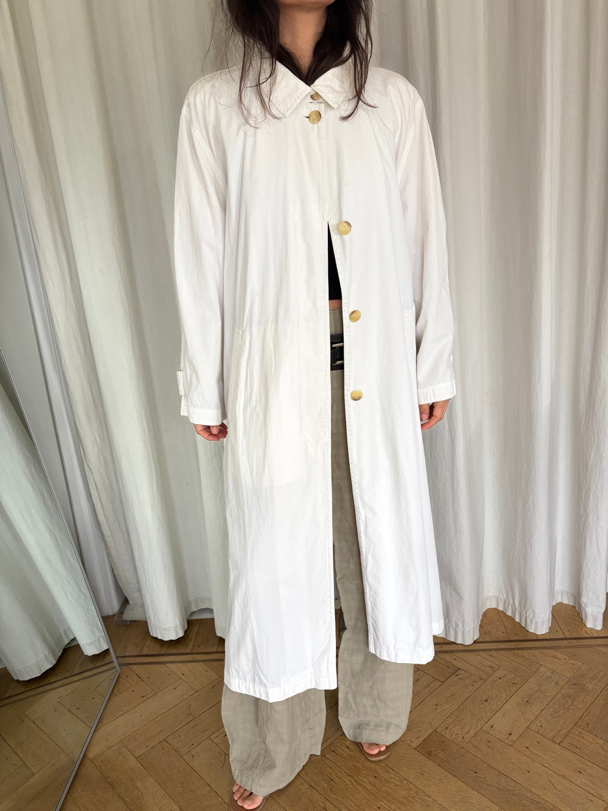 Laurèl white trench coat